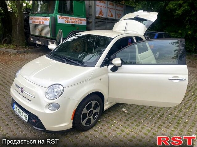 Білий Фіат 500, об'ємом двигуна 0 л та пробігом 44 тис. км за 8750 $, фото 6 на Automoto.ua
