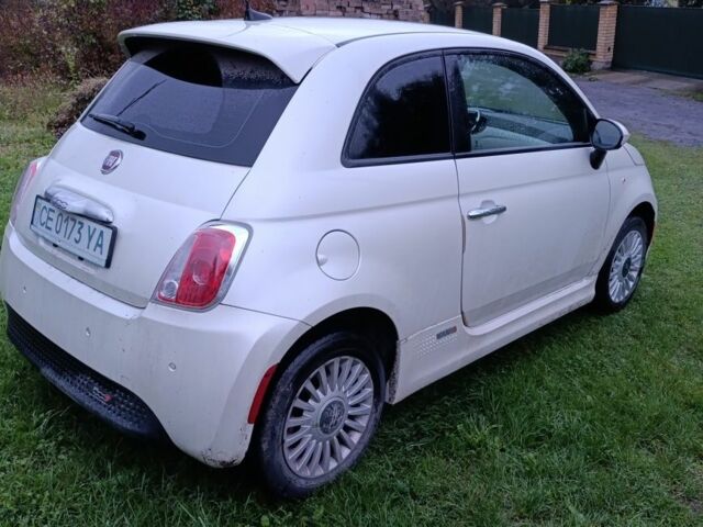 Білий Фіат 500, об'ємом двигуна 0 л та пробігом 91 тис. км за 10000 $, фото 2 на Automoto.ua