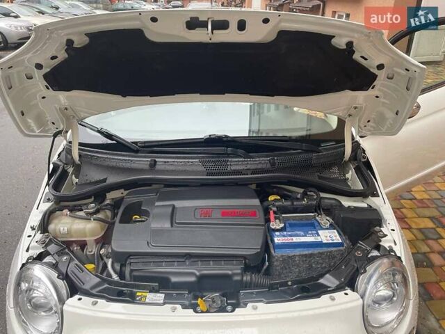 Белый Фиат 500, объемом двигателя 1.4 л и пробегом 48 тыс. км за 11500 $, фото 24 на Automoto.ua