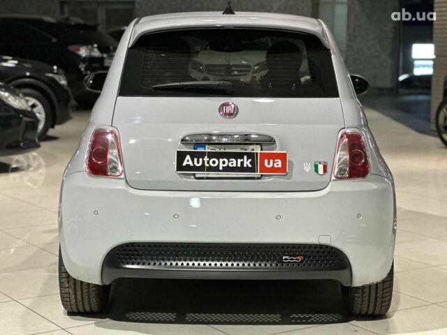 Білий Фіат 500, об'ємом двигуна 0 л та пробігом 80 тис. км за 9440 $, фото 7 на Automoto.ua
