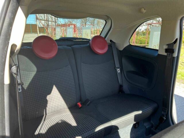 Білий Фіат 500, об'ємом двигуна 1.4 л та пробігом 190 тис. км за 9300 $, фото 22 на Automoto.ua