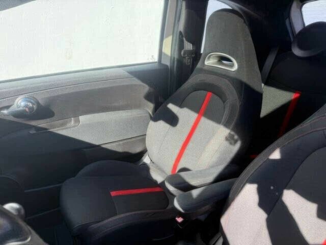 Білий Фіат 500, об'ємом двигуна 1.4 л та пробігом 57 тис. км за 3000 $, фото 9 на Automoto.ua