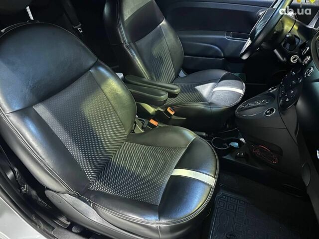 Білий Фіат 500, об'ємом двигуна 0 л та пробігом 80 тис. км за 9440 $, фото 14 на Automoto.ua