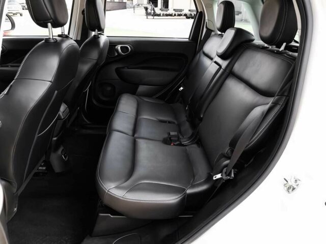 Белый Фиат 500, объемом двигателя 1.4 л и пробегом 34 тыс. км за 5000 $, фото 12 на Automoto.ua