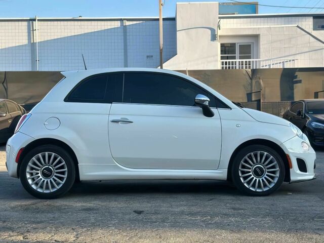 Білий Фіат 500, об'ємом двигуна 1.4 л та пробігом 39 тис. км за 7000 $, фото 2 на Automoto.ua