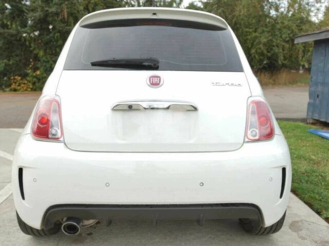 Белый Фиат 500, объемом двигателя 1.4 л и пробегом 37 тыс. км за 7000 $, фото 4 на Automoto.ua