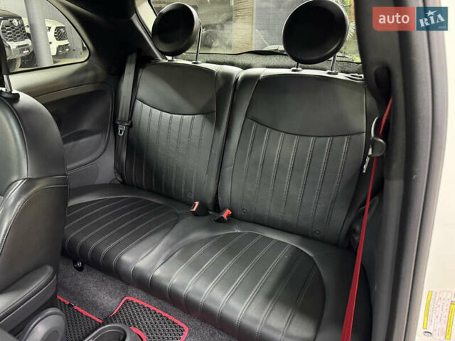 Белый Фиат 500, объемом двигателя 1.37 л и пробегом 42 тыс. км за 9200 $, фото 21 на Automoto.ua