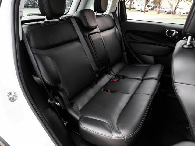 Белый Фиат 500, объемом двигателя 1.4 л и пробегом 34 тыс. км за 5000 $, фото 11 на Automoto.ua