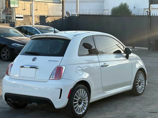 Білий Фіат 500, об'ємом двигуна 1.4 л та пробігом 39 тис. км за 7000 $, фото 3 на Automoto.ua