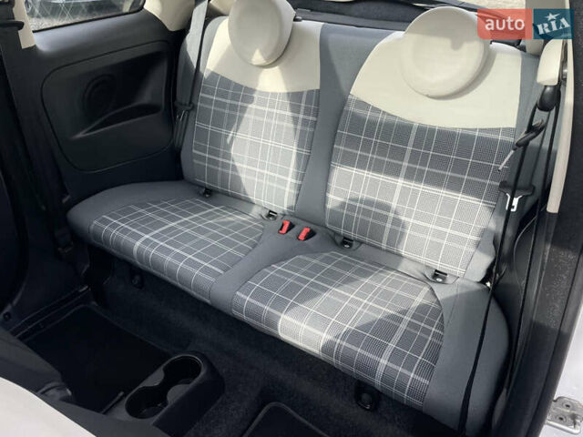 Белый Фиат 500, объемом двигателя 1.2 л и пробегом 97 тыс. км за 9300 $, фото 17 на Automoto.ua