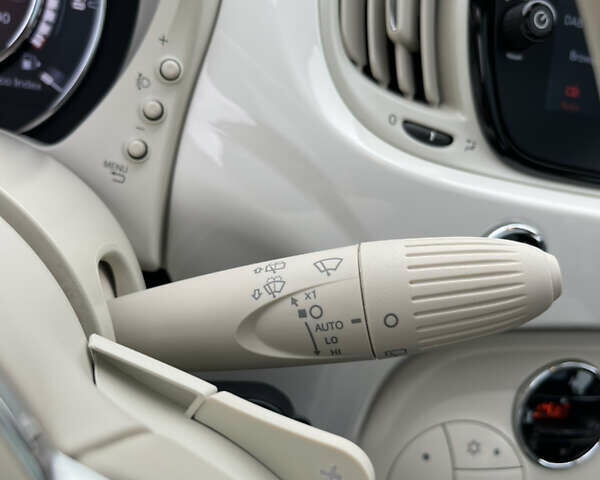 Белый Фиат 500, объемом двигателя 1.24 л и пробегом 7 тыс. км за 14700 $, фото 16 на Automoto.ua