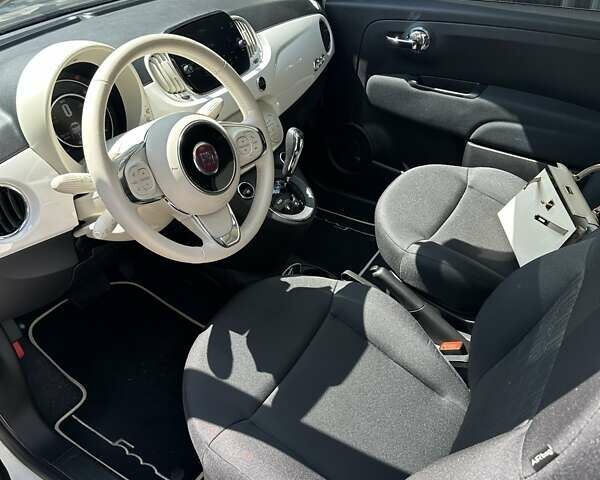 Белый Фиат 500, объемом двигателя 1.24 л и пробегом 13 тыс. км за 15200 $, фото 9 на Automoto.ua