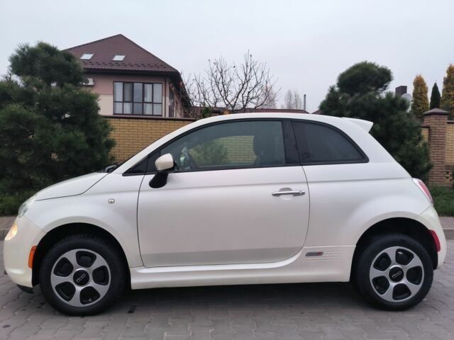 Белый Фиат 500, объемом двигателя 0 л и пробегом 107 тыс. км за 5400 $, фото 3 на Automoto.ua