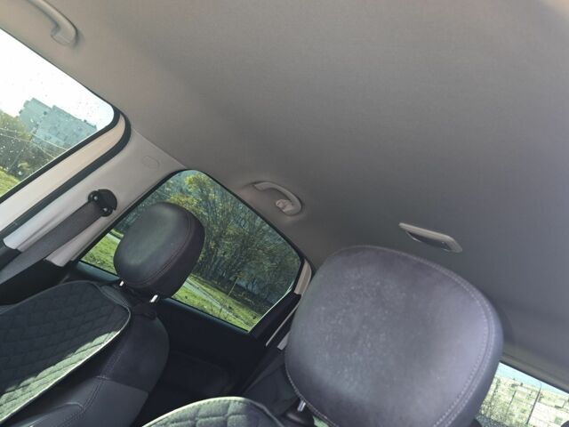 Белый Фиат 500, объемом двигателя 1.4 л и пробегом 222 тыс. км за 7749 $, фото 22 на Automoto.ua