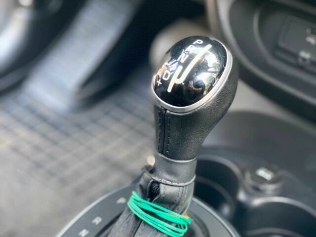 Белый Фиат 500, объемом двигателя 1.4 л и пробегом 103 тыс. км за 8299 $, фото 11 на Automoto.ua