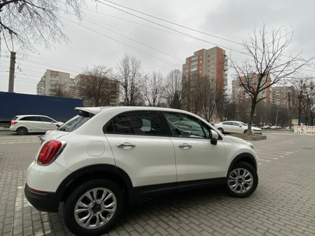 Белый Фиат 500, объемом двигателя 2.4 л и пробегом 147 тыс. км за 11500 $, фото 4 на Automoto.ua