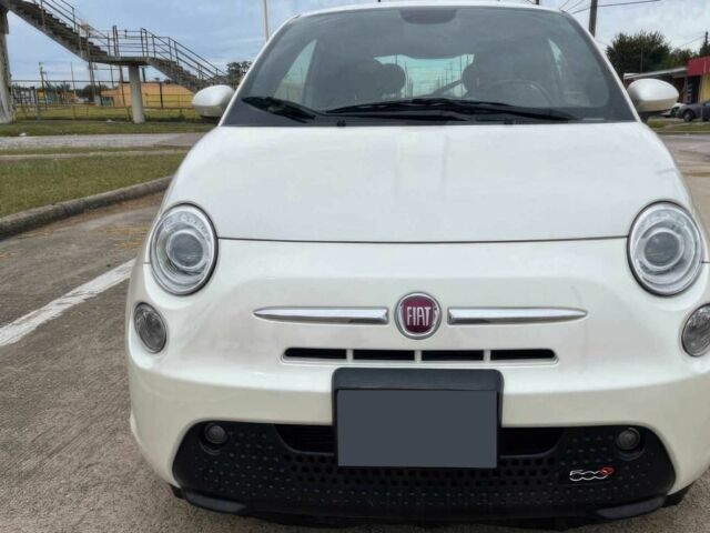 Білий Фіат 500, об'ємом двигуна 0 л та пробігом 70 тис. км за 5000 $, фото 1 на Automoto.ua