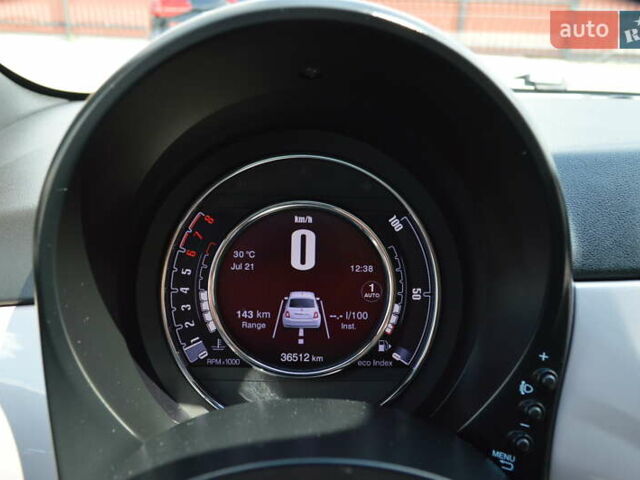 Бежевый Фиат 500, объемом двигателя 1.24 л и пробегом 36 тыс. км за 12800 $, фото 17 на Automoto.ua