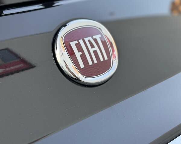 Черный Фиат 500, объемом двигателя 1.37 л и пробегом 138 тыс. км за 8500 $, фото 20 на Automoto.ua