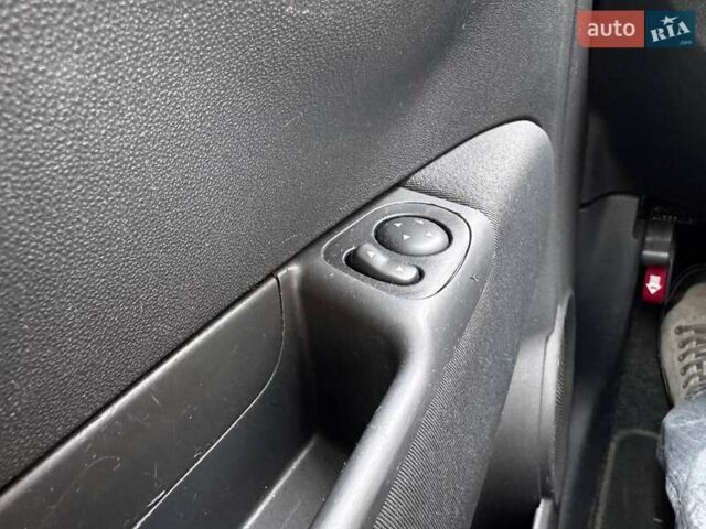 Фиат 500 2012 в Днепре (Днепропетровске) на Automoto.ua Черный Фиат 500, объемом двигателя 1.37 л и пробегом 249 тыс. км за 6600 $, фото 17 на Automoto.ua