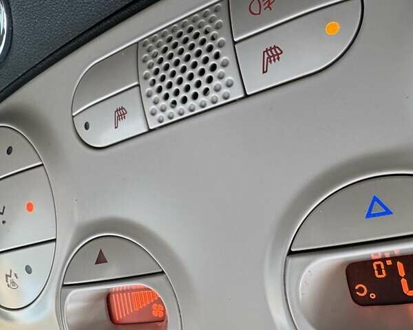 Черный Фиат 500, объемом двигателя 1.37 л и пробегом 138 тыс. км за 8500 $, фото 38 на Automoto.ua