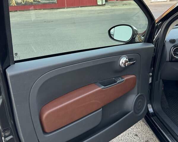 Черный Фиат 500, объемом двигателя 1.37 л и пробегом 138 тыс. км за 8500 $, фото 25 на Automoto.ua