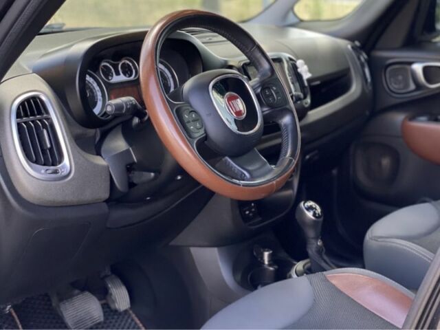 Черный Фиат 500, объемом двигателя 1.4 л и пробегом 249 тыс. км за 7300 $, фото 1 на Automoto.ua