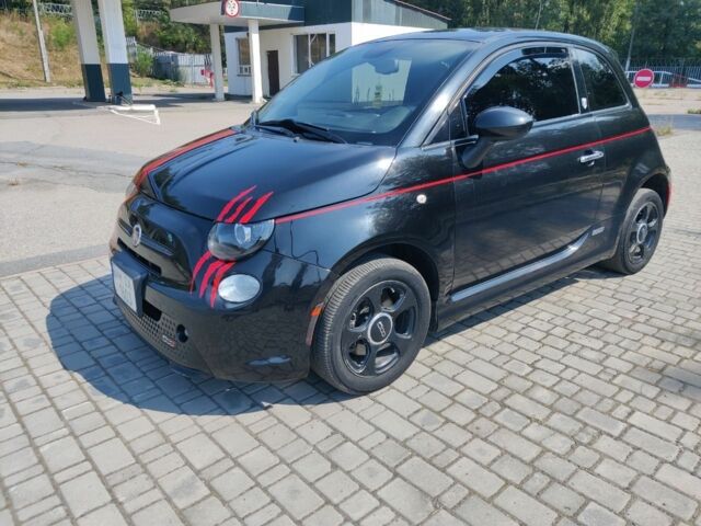 Черный Фиат 500, объемом двигателя 0 л и пробегом 140 тыс. км за 4999 $, фото 1 на Automoto.ua