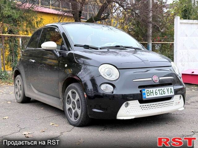 Черный Фиат 500, объемом двигателя 0 л и пробегом 97 тыс. км за 5999 $, фото 3 на Automoto.ua