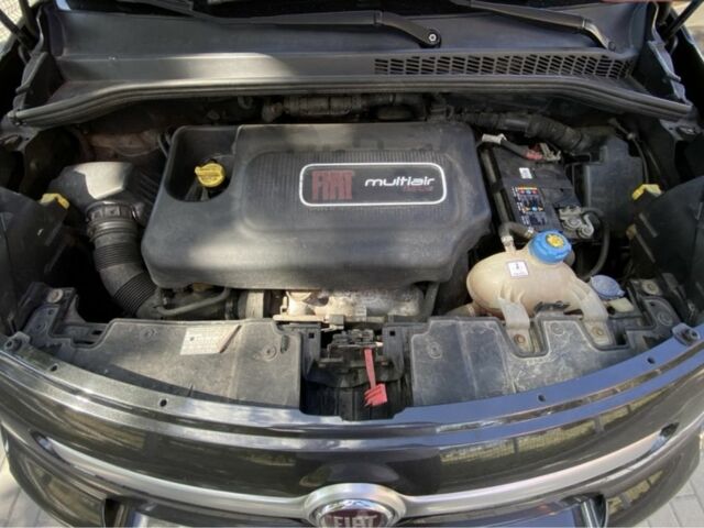 Черный Фиат 500, объемом двигателя 1.4 л и пробегом 249 тыс. км за 7300 $, фото 11 на Automoto.ua