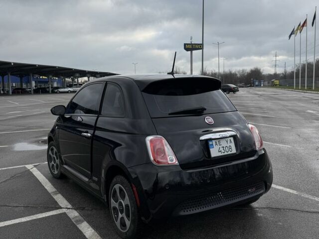 Черный Фиат 500, объемом двигателя 0 л и пробегом 99 тыс. км за 4900 $, фото 2 на Automoto.ua