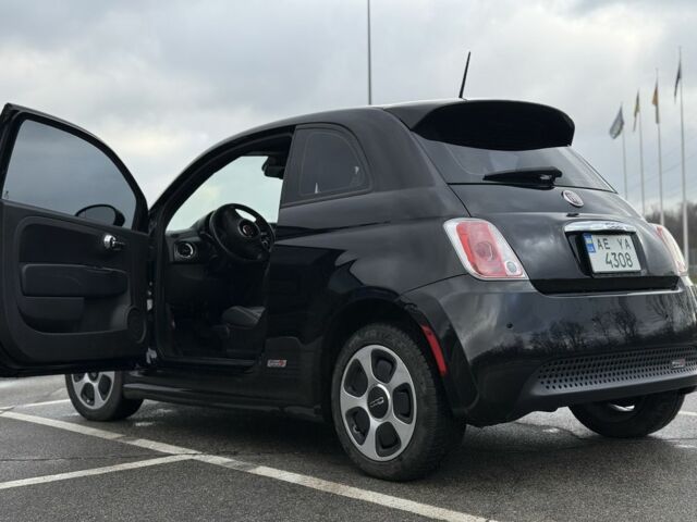 Черный Фиат 500, объемом двигателя 0 л и пробегом 99 тыс. км за 4900 $, фото 6 на Automoto.ua