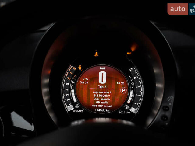 Черный Фиат 500, объемом двигателя 1.37 л и пробегом 114 тыс. км за 9500 $, фото 5 на Automoto.ua