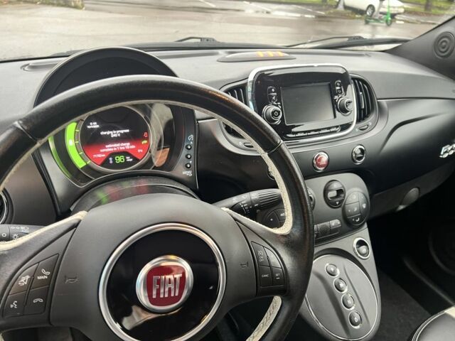 Черный Фиат 500, объемом двигателя 0 л и пробегом 71 тыс. км за 6900 $, фото 5 на Automoto.ua