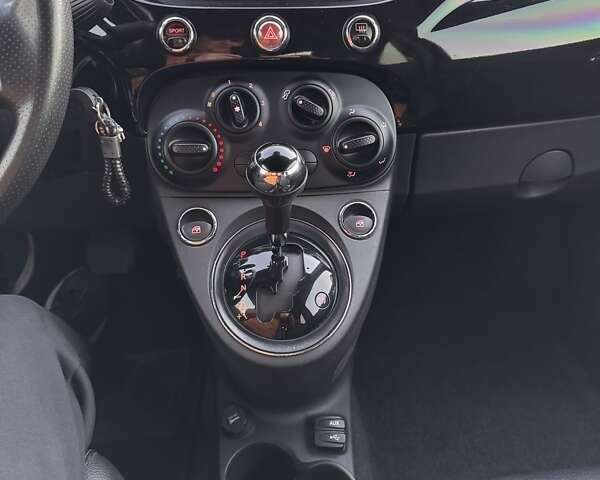 Черный Фиат 500, объемом двигателя 1.37 л и пробегом 95 тыс. км за 8900 $, фото 20 на Automoto.ua