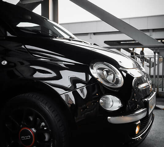 Черный Фиат 500, объемом двигателя 1.37 л и пробегом 114 тыс. км за 9500 $, фото 2 на Automoto.ua