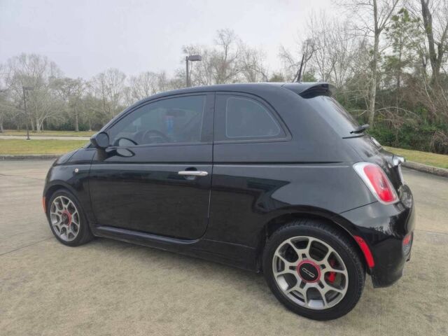 Черный Фиат 500, объемом двигателя 1.4 л и пробегом 75 тыс. км за 3800 $, фото 4 на Automoto.ua