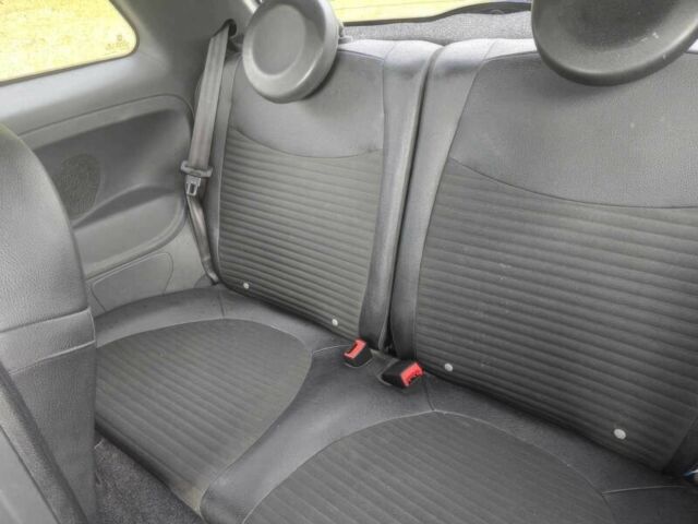 Черный Фиат 500, объемом двигателя 1.4 л и пробегом 75 тыс. км за 3800 $, фото 10 на Automoto.ua