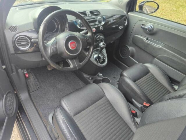 Черный Фиат 500, объемом двигателя 1.4 л и пробегом 75 тыс. км за 3800 $, фото 7 на Automoto.ua