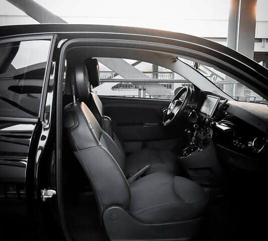 Черный Фиат 500, объемом двигателя 1.37 л и пробегом 114 тыс. км за 9500 $, фото 3 на Automoto.ua