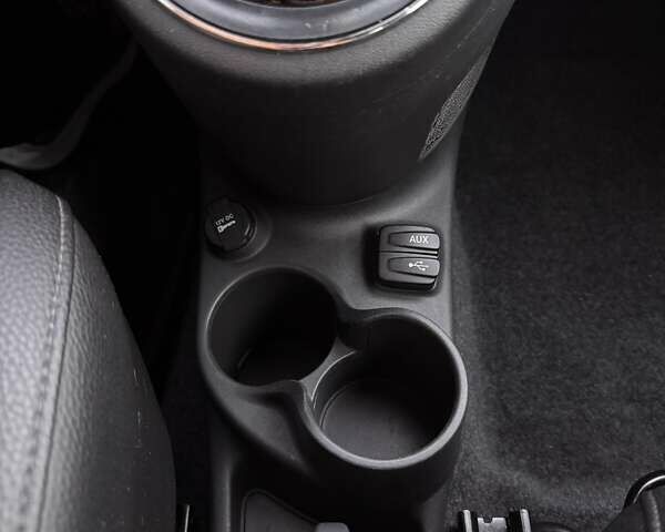 Черный Фиат 500, объемом двигателя 1.37 л и пробегом 95 тыс. км за 8900 $, фото 21 на Automoto.ua