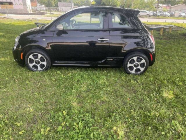 Черный Фиат 500, объемом двигателя 0 л и пробегом 72 тыс. км за 2000 $, фото 2 на Automoto.ua