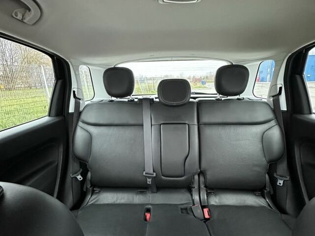 Черный Фиат 500, объемом двигателя 1.4 л и пробегом 88 тыс. км за 10900 $, фото 4 на Automoto.ua