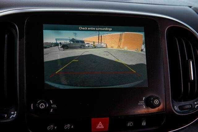 Черный Фиат 500, объемом двигателя 1.4 л и пробегом 45 тыс. км за 2100 $, фото 13 на Automoto.ua