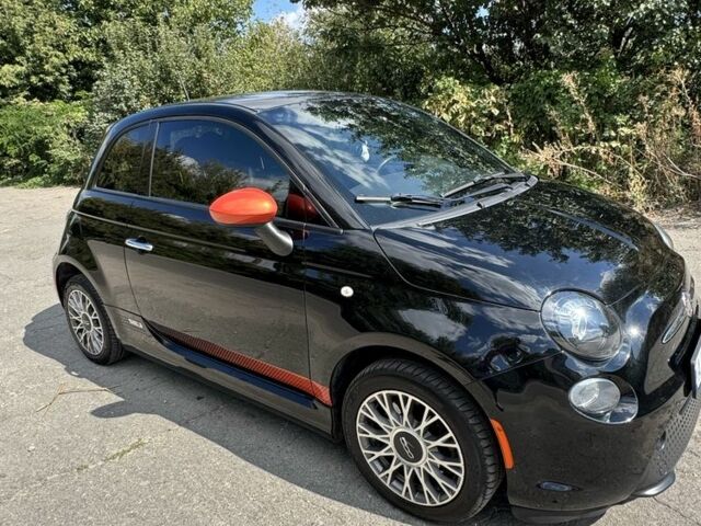 Черный Фиат 500, объемом двигателя 0 л и пробегом 101 тыс. км за 6500 $, фото 4 на Automoto.ua