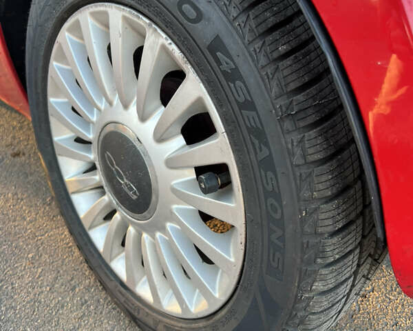 Фиат 500 2008 в Ровно на Automoto.ua Красный Фиат 500, объемом двигателя 1.24 л и пробегом 212 тыс. км за 5900 $, фото 19 на Automoto.ua