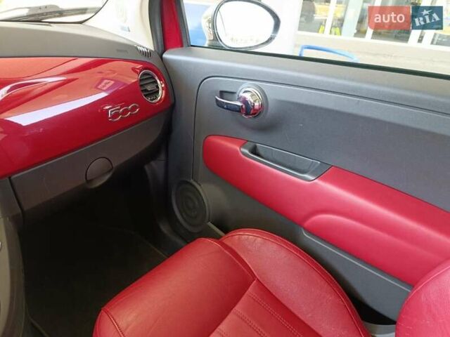Красный Фиат 500, объемом двигателя 1.37 л и пробегом 132 тыс. км за 7700 $, фото 38 на Automoto.ua