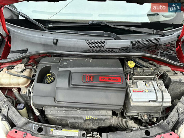 Красный Фиат 500, объемом двигателя 1.4 л и пробегом 125 тыс. км за 7400 $, фото 11 на Automoto.ua