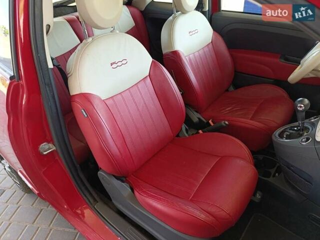 Красный Фиат 500, объемом двигателя 1.37 л и пробегом 132 тыс. км за 7700 $, фото 44 на Automoto.ua