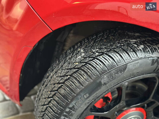 Красный Фиат 500, объемом двигателя 1.4 л и пробегом 125 тыс. км за 7400 $, фото 9 на Automoto.ua